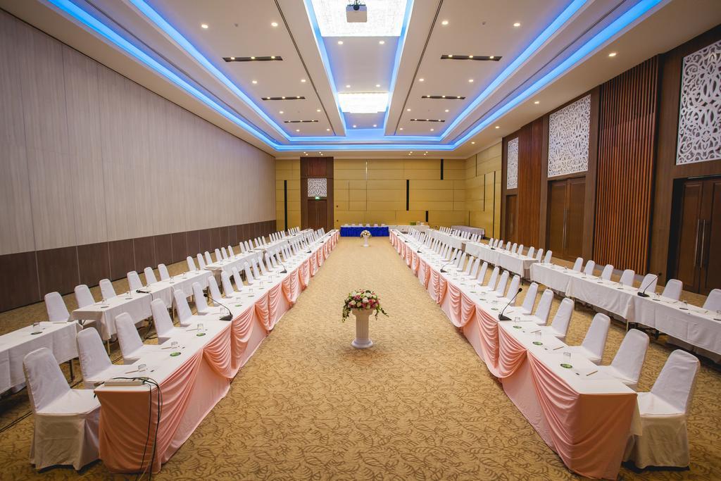 Royal Nakhara And Convention Centre Nong Khai