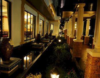 Royal Nakhara And Convention Centre 4*